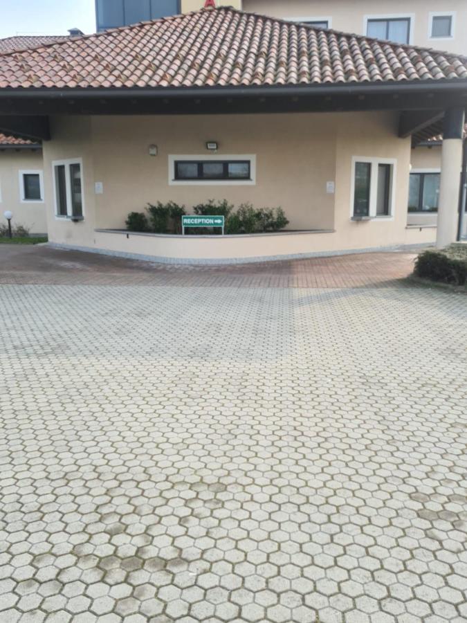 Elysium Raya Hotel 4*