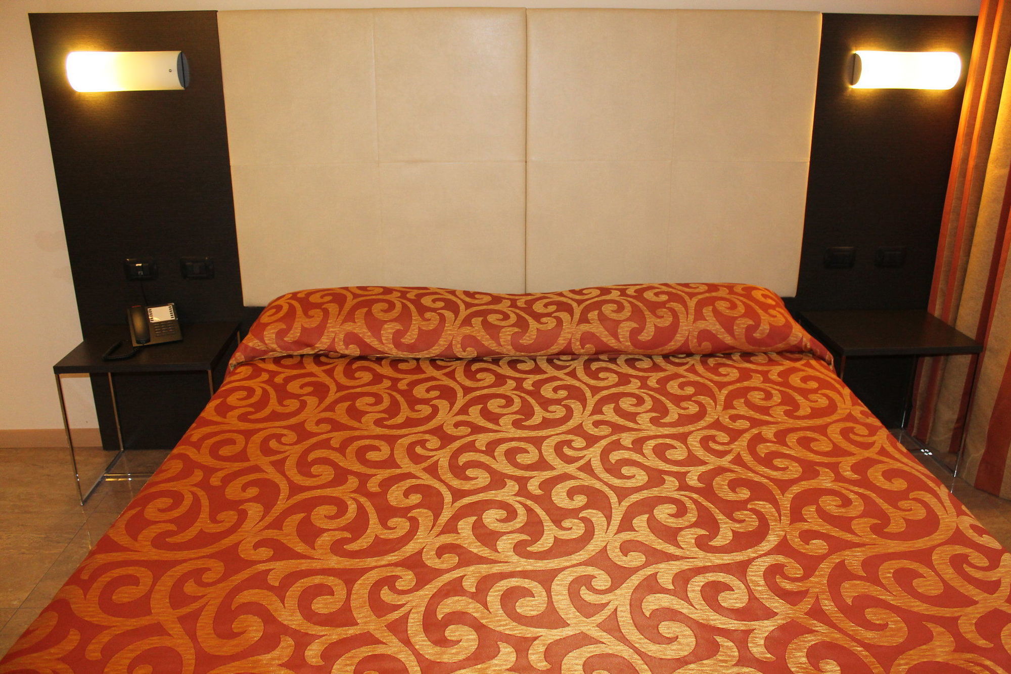 Hotel Elysium Raya 4*