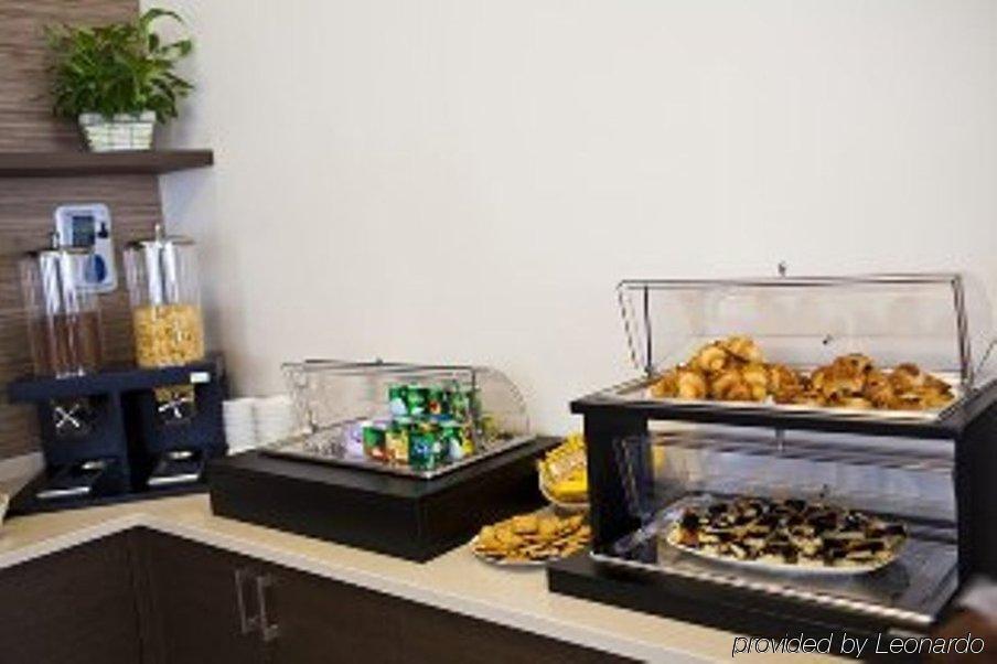 Elysium Raya Hotel Mediglia