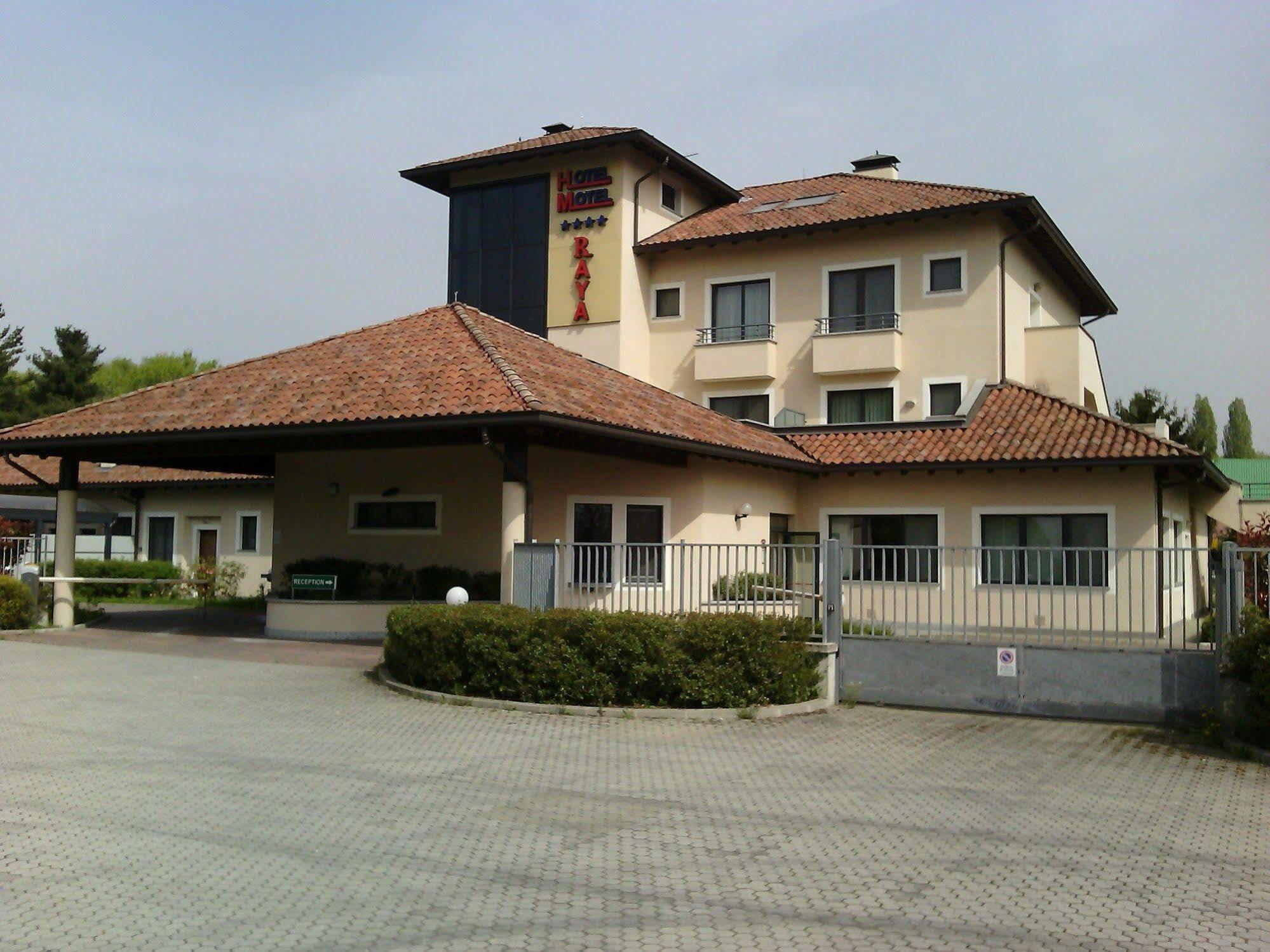 Hotel Elysium Raya